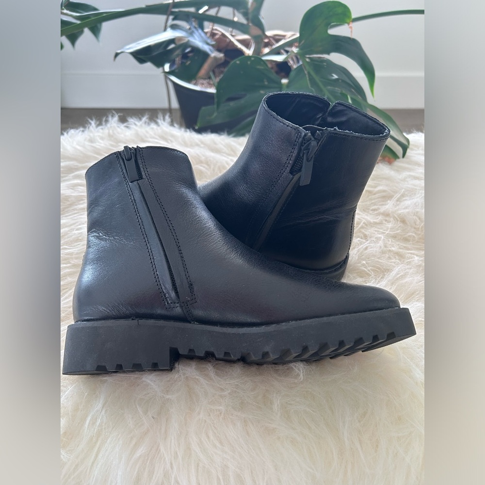 Franco Sarto Leather Boots size 5 new no box